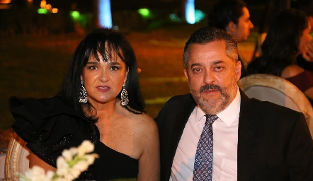  Carmela García Rojas y Santiago Maza.