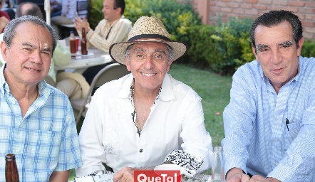 Ernesto Madrigal, Enrique Díaz de León y Ricardo Torres.