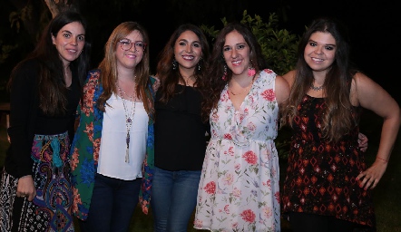  Alejandra Rosales, Huguette Hinojosa, Sofía Gómez, Ale Garelli y Mariana Ponce.