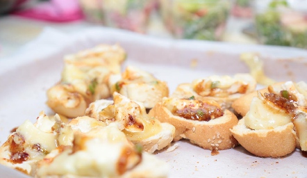  Deliciosos canapés.
