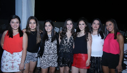  Arantza Carrillo, Jimena Navarro, Paola Humara, Sofía González, Majo Garza, Analú Aranda y Vivi Martínez.