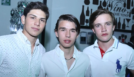  Ro, Eduardo y Alonso.