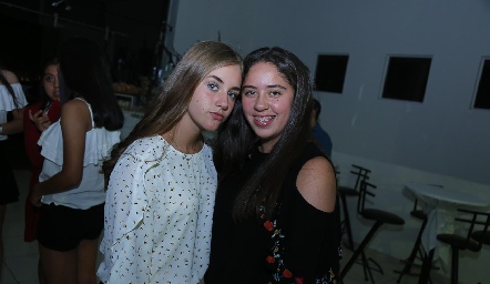  María Emilia y Ximena.
