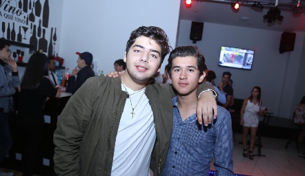  Juan Pablo y José Roberto.