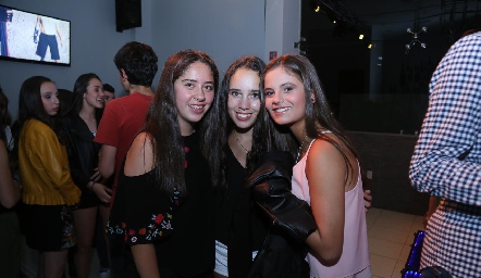  Xime, Hened y Fantine