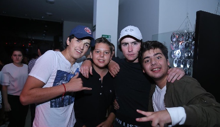 Oscar, Moy, Mateo y Juan Pablo.