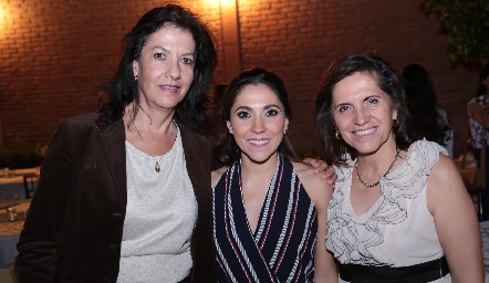  Tere Ramírez, Sofía Díaz de León y Dolores Lastras.