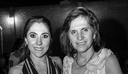  Sofi y su mamá, Dolores Lastras.