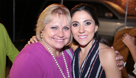  Lucy Lastras y Sofía Díaz de León.