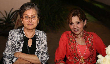  Juana Villareal y Patricia Pérez.