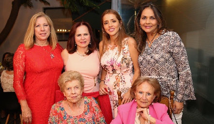  Beatriz Díaz Infante, Bertha de Díaz Infante, Nena Dávila, Paola Correa, Toyita Villalobos, Bertha de Díaz Infante y Alicia Martínez.