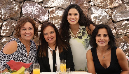  Ángeles Barba, Vianney Lomas, Daniela Gutiérrez y Anilú Enríquez.
