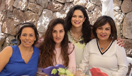  Michelle Zarur, Lorena Ortiz, Daniela Gutiérrez y Kikis Fernández.