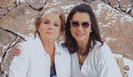  Silvia Rosas Priego y Maru Galindo.