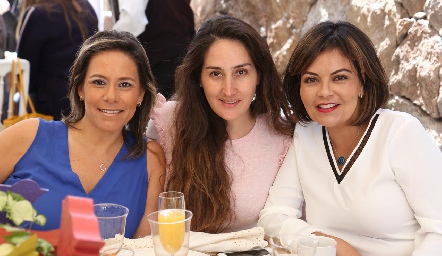  Michelle Zarur, Lorena Ortiz y Kikis Fernández.