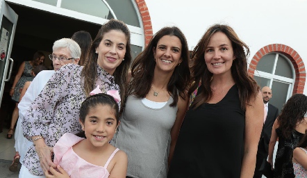 Gaby Lara, Daniela Rivero, Paulina Quiroz y Paulina Acebo.