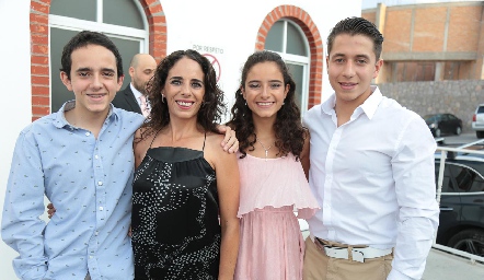  José Luis Arocha, Natalia Ortuño, Natalia Arocha y Jorge Brenes.