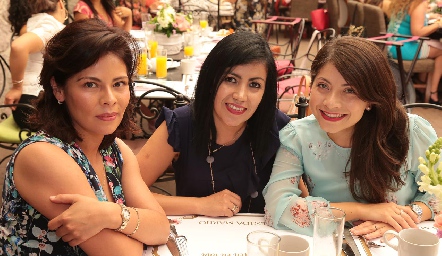  Joanna Aguilar, Argel Camacho y Gabriela Martínez.