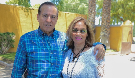  José Antonio y Silvia Castro.