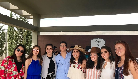  Analú Aranda, Isa Tacea, Montse Bedolla, José Emilio Zapata, Romina Autrique, Arantza Carrillo, Anyul Zapata y Nuria Naranjo.