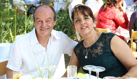  Toño Gutiérrez y Carmen Labarthe.