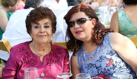  Rosita de Somohano y Mónica Somohano.