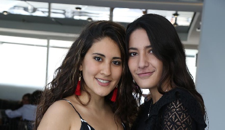  Daniela Armendáriz y Laura López.