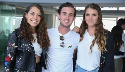  Silvia Guel, Marco Ciuffardi y Ana Sofía Solana.