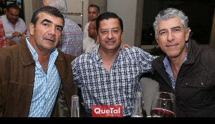  Horacio Tobías, Ricardo Herrera y Sergio Godínez.