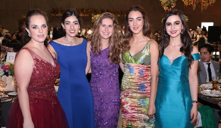  Andrea Díaz Infante, Montse Madrigal, Inés García, Sofía Cárdenas y Mónica Jaime.