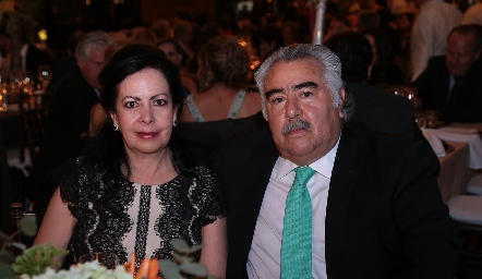  Rosario Quilantán y Alberto Leos.