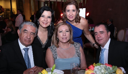  Carlos Medina, Martha Aguilar, Elsa Ortega, Bety Díaz Infante y Enrique González.