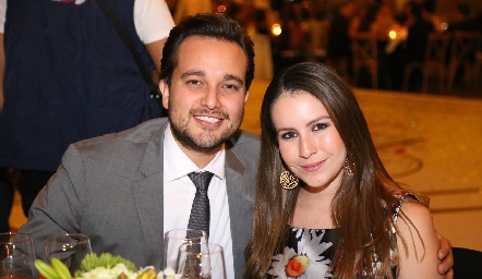  Ernesto Torres y Karen García.