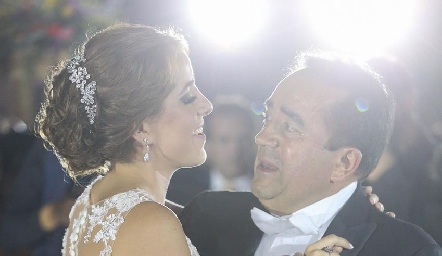  Paola y Enrique Correa.