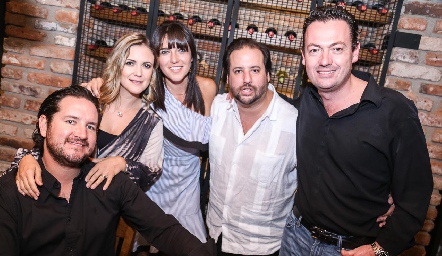  Héctor Vázquez, Sandra Pérez, Mónica Moreno, Mauricio Vázquez y Ulises Artolózaga.