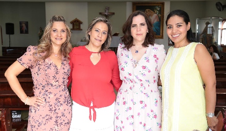  Aurora Irigoyen, Michelle Zarur, Claudia Martínez y Jessica Torres.