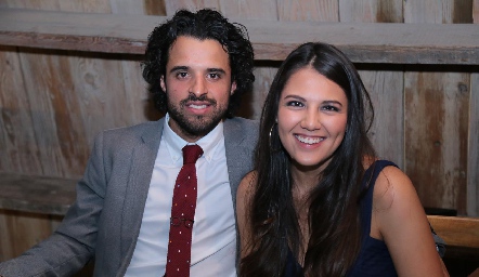  Samuel Romo y Diana Villanueva.