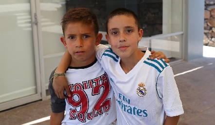  Jacobo y Rolando.