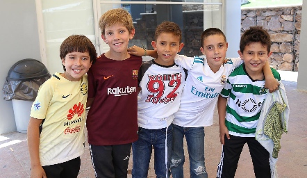  Fernando, Mateo, Jacobo, Rolando y Rodrigo.