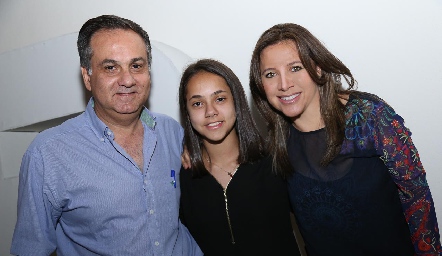  Eduardo Kasis, Regina Kasis y Laura Monjarás.