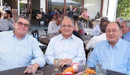  Armando Gutiérrez, Ramiro Robledo y Ezequiel Escartín.