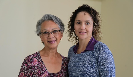  Norma Cárdenas y Maricarmen González.