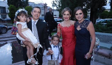  Familia Mier Rosillo y Lucy Santos.