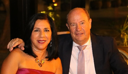  Gladys Farías y Manuel Fermín Villar.