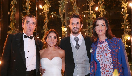  Ricardo Torres, Sofía Díaz de León, Ricardo Torres y Tere Ramírez.