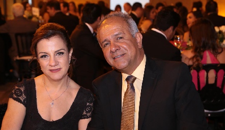  Ana Luisa Torres de Estrada y Eduardo Estrada.