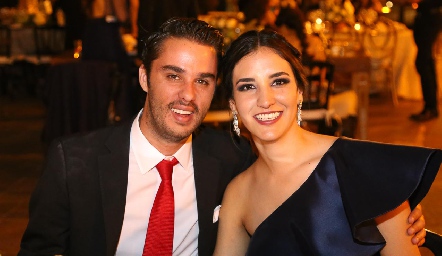  Gabriel Obregón y Paulina Torres .
