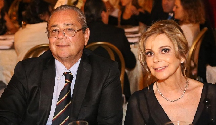  Guillermo Gaviño y Elena Gaviño.