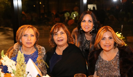  Mercedes Lastras, Lupita Martínez, Gaby Darbely Teresa Lastras.