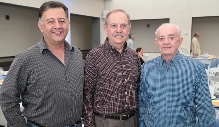  Felipe Nava, Tomás Alcalde y Russell Harris.